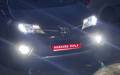 Toyota RAV4, 2014 год, 1 900 000 рублей, 12 фотография