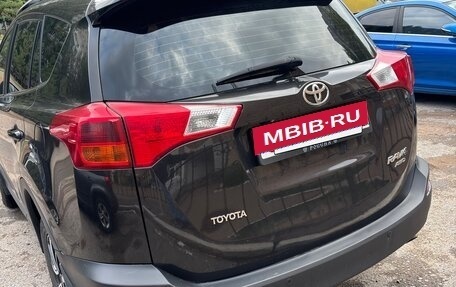 Toyota RAV4, 2014 год, 1 900 000 рублей, 6 фотография