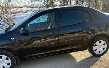 Renault Logan II, 2017 год, 890 000 рублей, 6 фотография