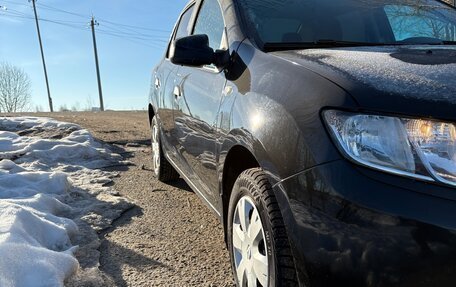 Renault Logan II, 2017 год, 890 000 рублей, 7 фотография