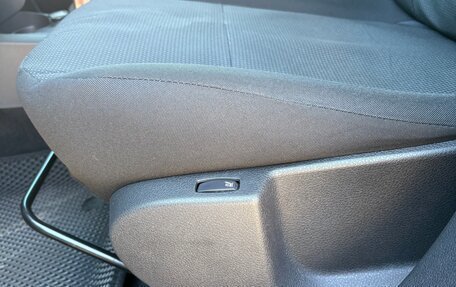 Renault Logan II, 2017 год, 890 000 рублей, 13 фотография