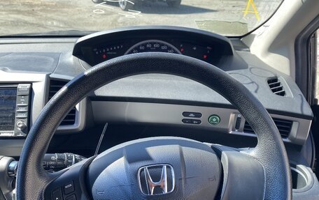 Honda Freed I, 2011 год, 1 300 000 рублей, 2 фотография