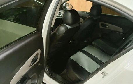 Chevrolet Cruze II, 2011 год, 550 000 рублей, 2 фотография