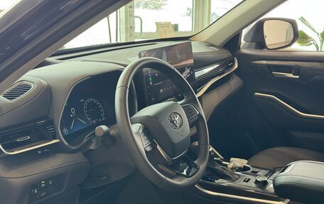 Toyota Highlander, 2025 год, 5 950 000 рублей, 12 фотография