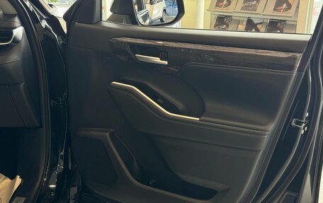 Toyota Highlander, 2025 год, 5 950 000 рублей, 23 фотография