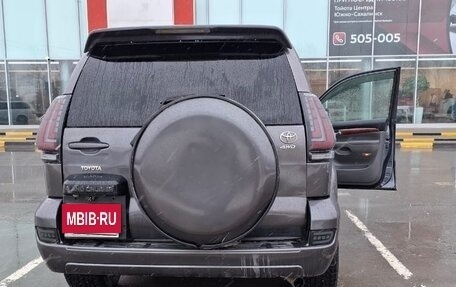 Toyota Land Cruiser Prado 120 рестайлинг, 2004 год, 2 000 000 рублей, 4 фотография