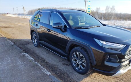 Toyota RAV4, 2024 год, 3 850 000 рублей, 11 фотография