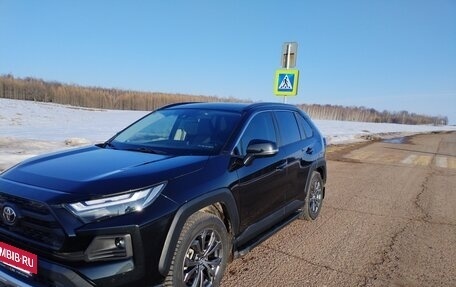 Toyota RAV4, 2024 год, 3 850 000 рублей, 12 фотография