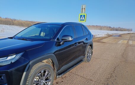 Toyota RAV4, 2024 год, 3 850 000 рублей, 13 фотография