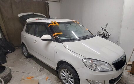 Skoda Fabia II, 2012 год, 550 000 рублей, 3 фотография