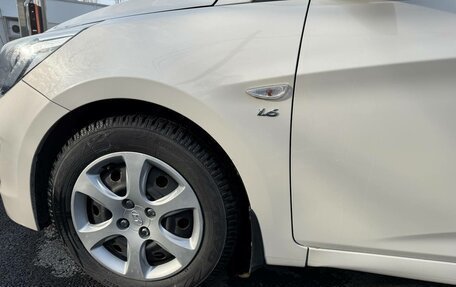 Hyundai Solaris II рестайлинг, 2015 год, 870 000 рублей, 2 фотография