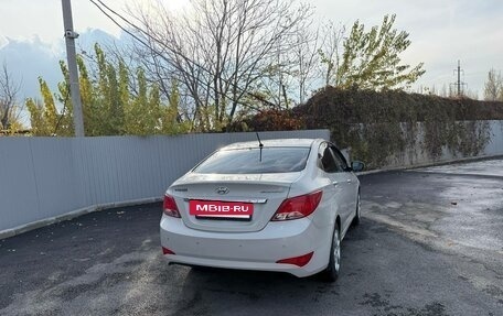 Hyundai Solaris II рестайлинг, 2015 год, 870 000 рублей, 4 фотография