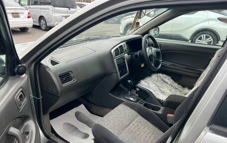 Nissan Avenir II, 1999 год, 449 000 рублей, 10 фотография