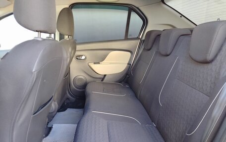 Renault Logan II, 2016 год, 650 000 рублей, 10 фотография