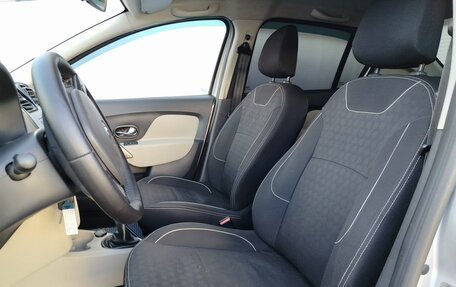 Renault Logan II, 2016 год, 650 000 рублей, 9 фотография