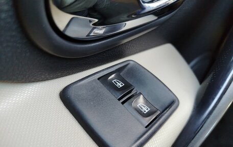 Renault Logan II, 2016 год, 650 000 рублей, 17 фотография