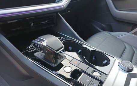 Volkswagen Touareg III, 2019 год, 6 100 000 рублей, 11 фотография