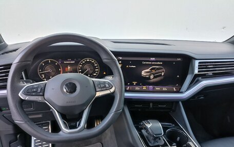 Volkswagen Touareg III, 2019 год, 6 100 000 рублей, 14 фотография