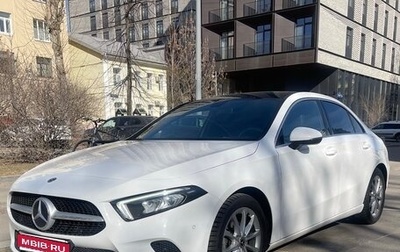 Mercedes-Benz A-Класс, 2020 год, 2 500 000 рублей, 1 фотография