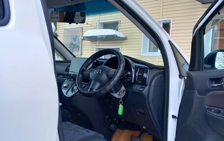 Toyota Wish II, 2008 год, 1 190 000 рублей, 39 фотография