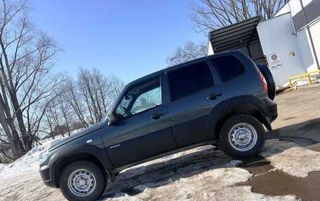 Chevrolet Niva I рестайлинг, 2017 год, 850 000 рублей, 2 фотография
