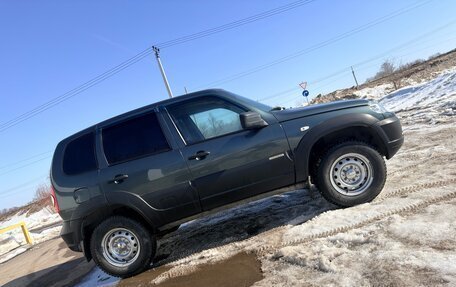 Chevrolet Niva I рестайлинг, 2017 год, 850 000 рублей, 6 фотография
