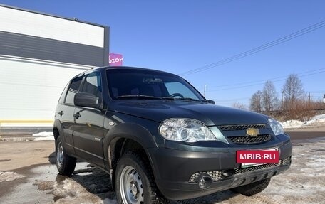 Chevrolet Niva I рестайлинг, 2017 год, 850 000 рублей, 7 фотография
