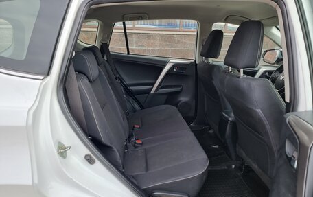 Toyota RAV4, 2018 год, 2 600 000 рублей, 19 фотография