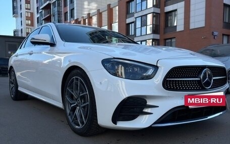 Mercedes-Benz E-Класс, 2021 год, 5 450 000 рублей, 3 фотография