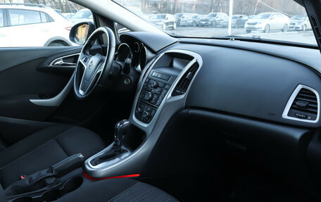 Opel Astra J, 2011 год, 640 000 рублей, 9 фотография
