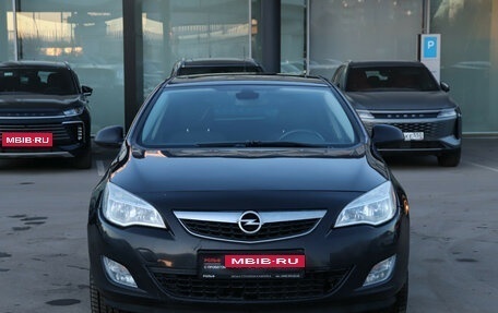 Opel Astra J, 2011 год, 640 000 рублей, 2 фотография