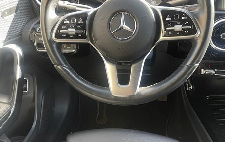 Mercedes-Benz A-Класс, 2020 год, 2 500 000 рублей, 10 фотография