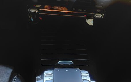 Mercedes-Benz A-Класс, 2020 год, 2 500 000 рублей, 13 фотография