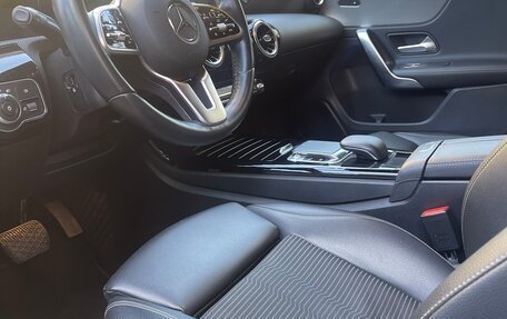 Mercedes-Benz A-Класс, 2020 год, 2 500 000 рублей, 11 фотография