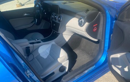 Mercedes-Benz A-Класс, 2013 год, 1 300 000 рублей, 17 фотография