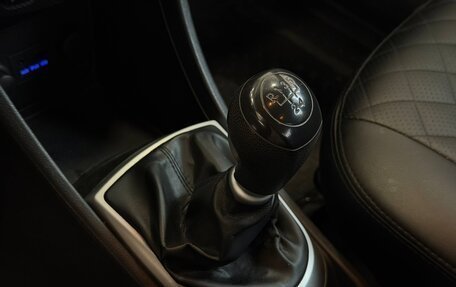 Hyundai Solaris II рестайлинг, 2011 год, 740 000 рублей, 11 фотография