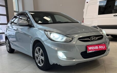 Hyundai Solaris II рестайлинг, 2011 год, 740 000 рублей, 3 фотография