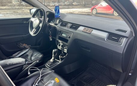 Skoda Rapid I, 2015 год, 800 000 рублей, 12 фотография