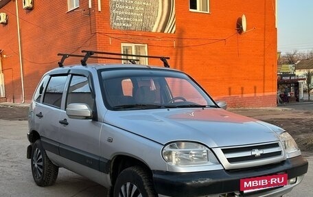 Chevrolet Niva I рестайлинг, 2005 год, 375 000 рублей, 2 фотография