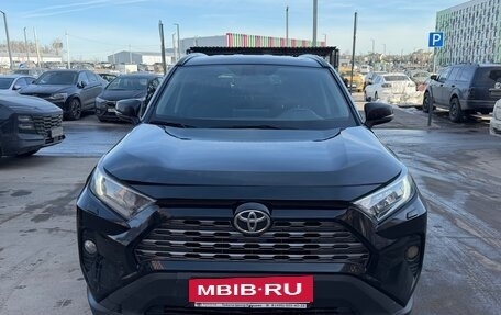 Toyota RAV4, 2021 год, 2 399 999 рублей, 3 фотография