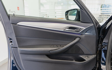 BMW 5 серия, 2020 год, 4 390 000 рублей, 20 фотография