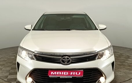 Toyota Camry, 2017 год, 2 390 000 рублей, 1 фотография