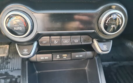 KIA Rio IV, 2018 год, 1 300 000 рублей, 2 фотография