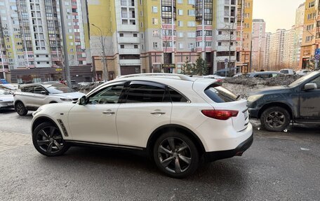 Infiniti FX II, 2011 год, 1 700 000 рублей, 9 фотография