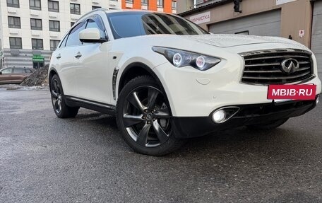 Infiniti FX II, 2011 год, 1 700 000 рублей, 11 фотография