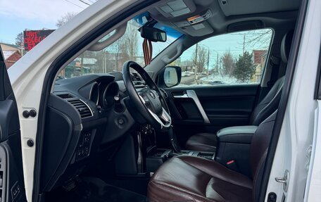 Toyota Land Cruiser Prado 150 рестайлинг 2, 2016 год, 4 950 000 рублей, 11 фотография