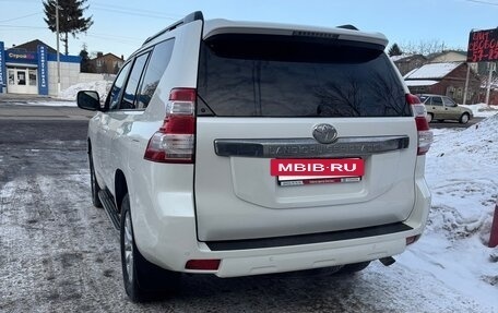 Toyota Land Cruiser Prado 150 рестайлинг 2, 2016 год, 4 950 000 рублей, 9 фотография