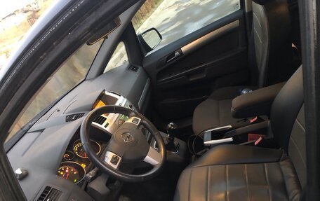 Opel Zafira B, 2010 год, 675 000 рублей, 7 фотография