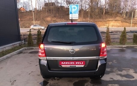 Opel Zafira B, 2010 год, 675 000 рублей, 5 фотография