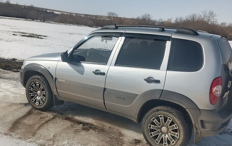 Chevrolet Niva I рестайлинг, 2015 год, 630 000 рублей, 12 фотография